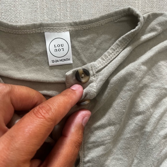 Lou Lou snap/button short sleeve romper - Picture 2 of 4